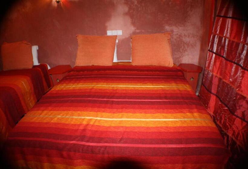 اتاق استاندارد چهار تخته, Dar Ayour Todra Gorges