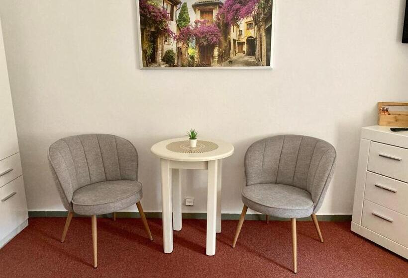 スタンダードルーム, Guesthouse Mikuláš Mikulov   Free Parking In The City Center