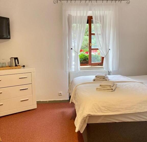 スタンダードルーム, Guesthouse Mikuláš Mikulov   Free Parking In The City Center