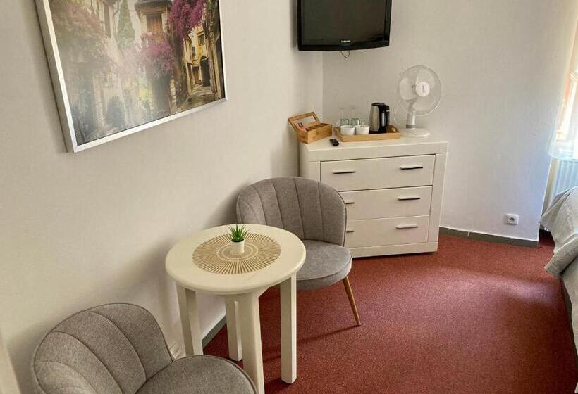 スタンダードルーム, Guesthouse Mikuláš Mikulov   Free Parking In The City Center