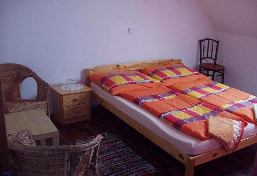 Номер Стандарт, Penzion Orion Hovorany