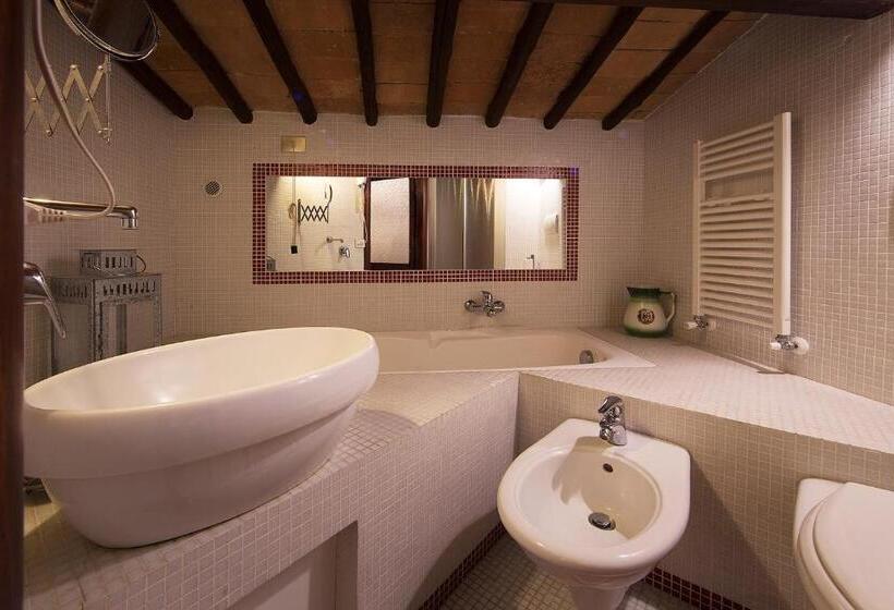 Люкс 2 Спальни, Porta Vivaria Orvieto  Private Parking