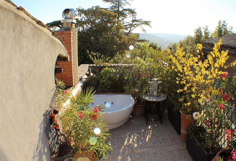 Люкс 2 Спальни, Porta Vivaria Orvieto  Private Parking