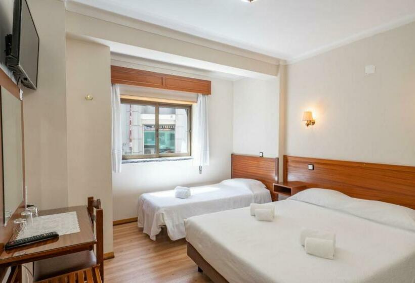 غرفة قياسية ثلاثية, Santa Barbara By Umbral