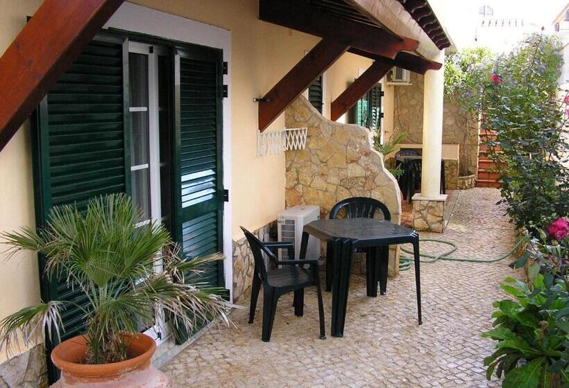 اتاق استاندارد با چشمانداز باغ, Vila Atlântida