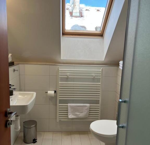 غرفة عائلية, Vila Tatra