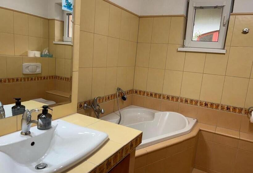 شقة 3 غرف, Vila Tatra