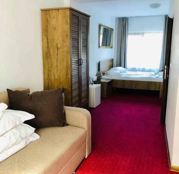 חדר משפחתי, Pensiune & Restaurant Kalinder