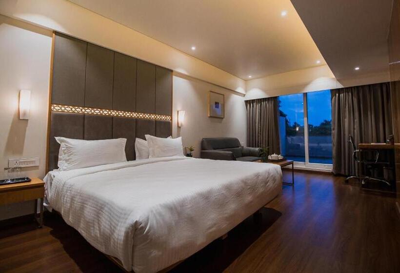 デラックスルーム, Safal Retreat