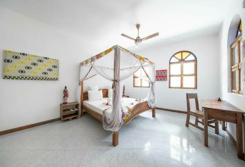 اتاق لوکس, Shoki Shoki House Stone Town