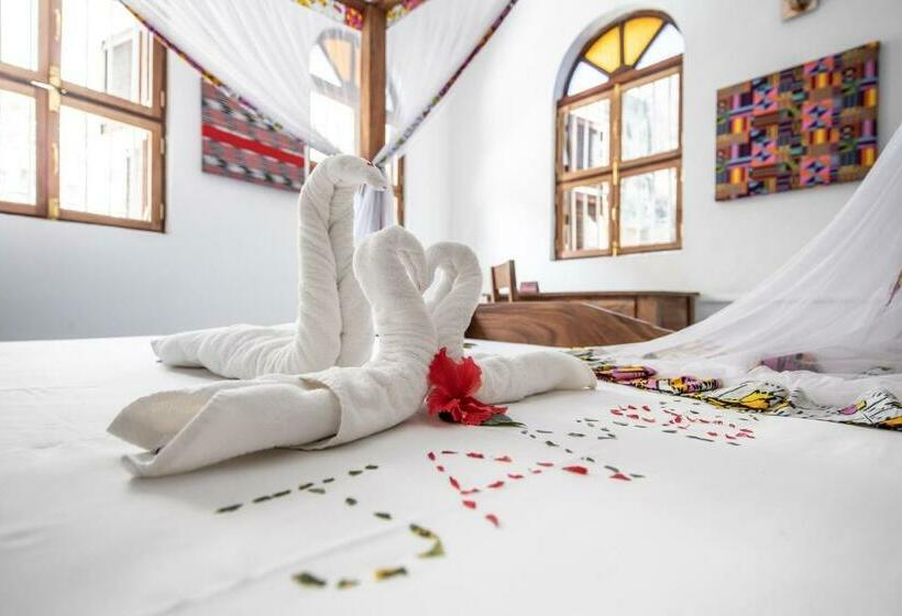 デラックスルーム, Shoki Shoki House Stone Town