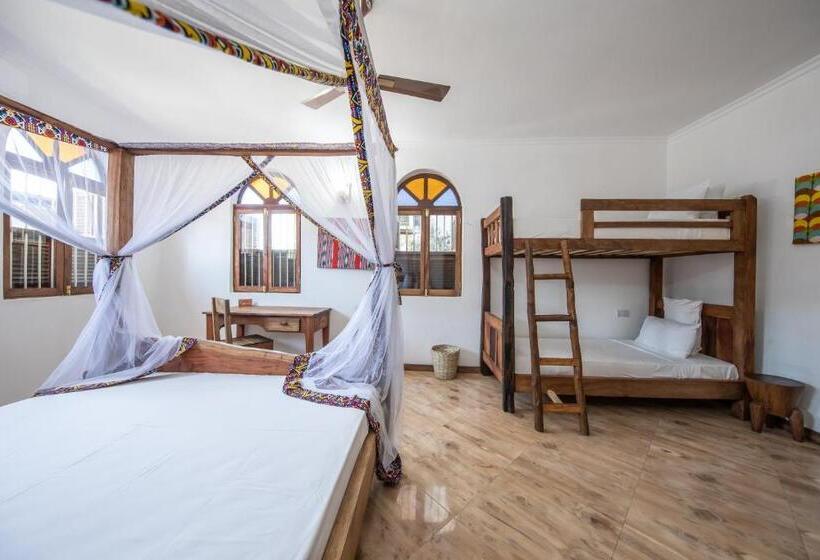 デラックスファミリールーム, Shoki Shoki House Stone Town