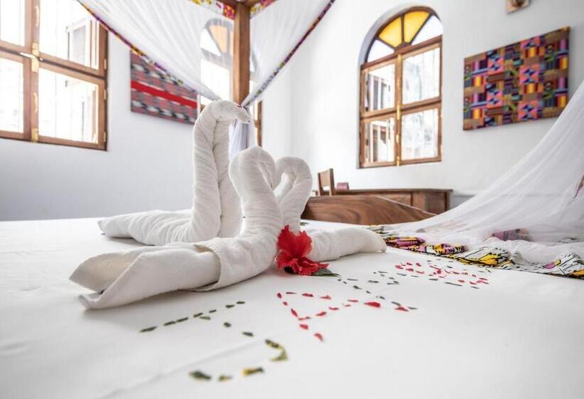 デラックスファミリールーム, Shoki Shoki House Stone Town