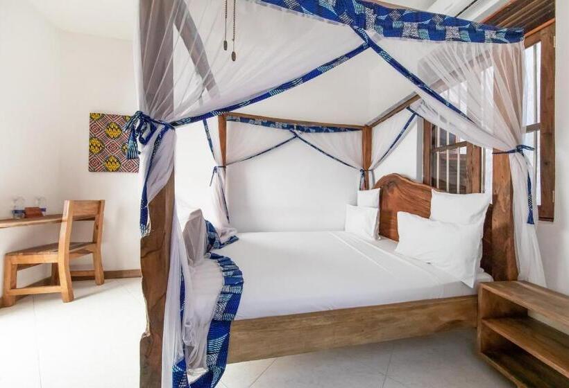 スタンダードルーム, Shoki Shoki House Stone Town