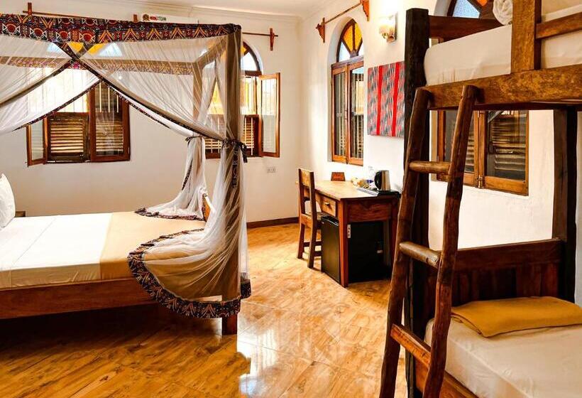 デラックスファミリールーム, Shoki Shoki House Stone Town