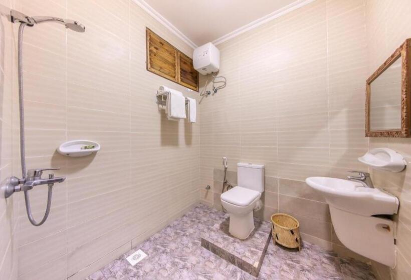 スタンダードルーム, Shoki Shoki House Stone Town