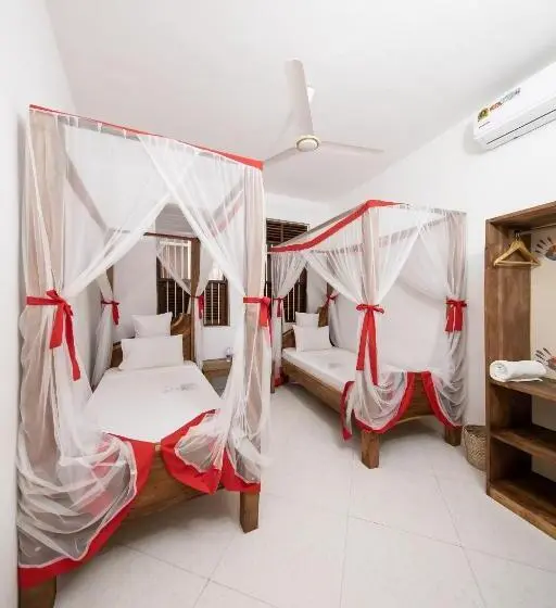 اتاق استاندارد, Shoki Shoki House Stone Town