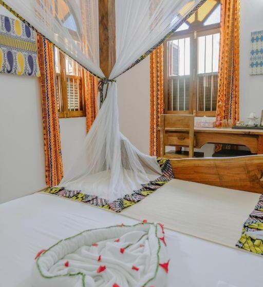 デラックスルーム, Shoki Shoki House Stone Town