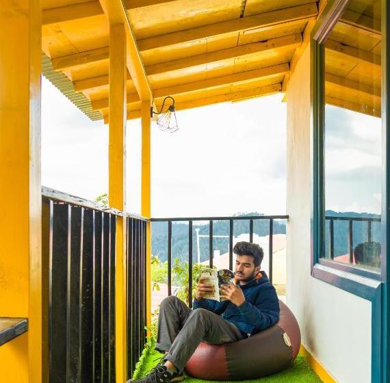 Habitació Deluxe amb Balcó, Lushtree Backpackers Hostel & Cafe