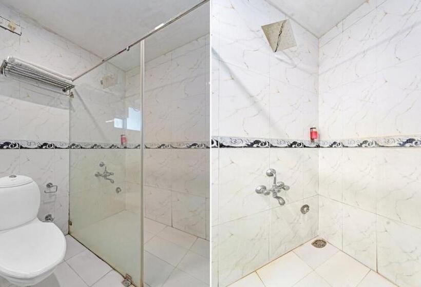 スタンダードルーム, Upar Hotels Cinecity Kodambakkam Raghavendra Mandapam