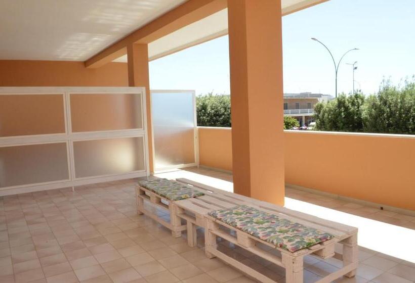 Трехместный Номер Стандарт с Балконом, B&b Li Manca