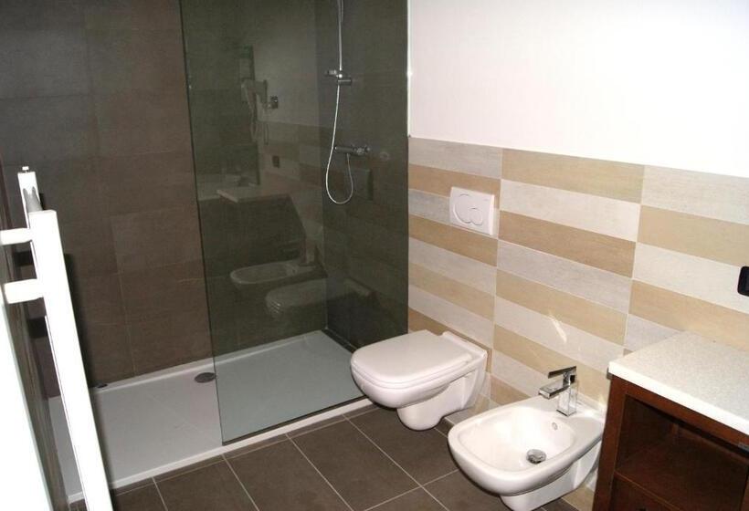 سوئیت با تخت بزرگ, Guest House Residence Malpensa