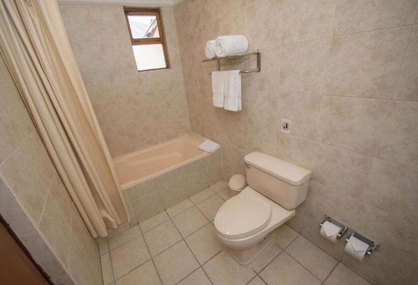 غرفة قياسية ثلاثية, Ava Valle Sagrado Spot