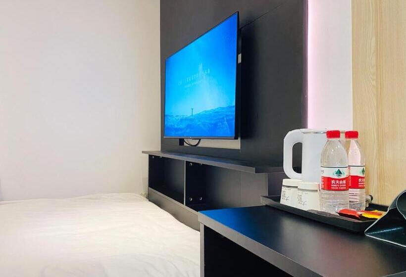 Quarto Economy, Dayin International Youth Hostel   East Nanjing Road & People S Square & The Bund Branch