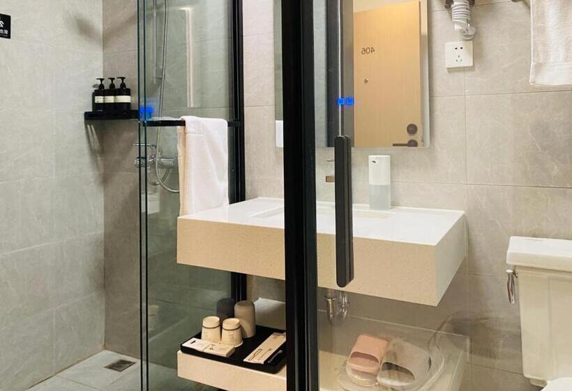 Quarto Economy, Dayin International Youth Hostel   East Nanjing Road & People S Square & The Bund Branch