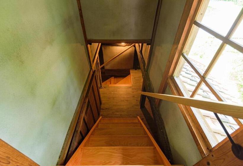 Дом 2 Спальни, Denpaku Komatsu