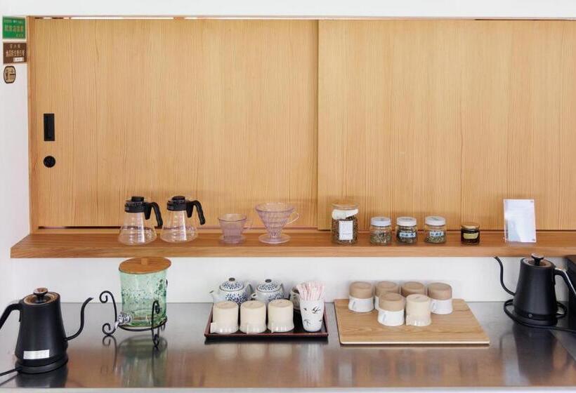 Дом 1 Спальня, Denpaku Komatsu