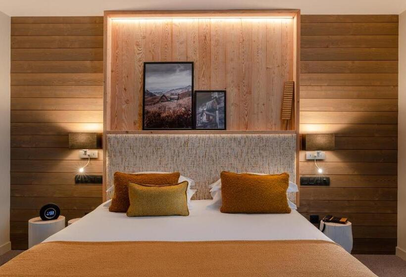 اتاق سوپریور با چشم‌انداز کوهستان, Ily Hotels & Spa La Rosiere