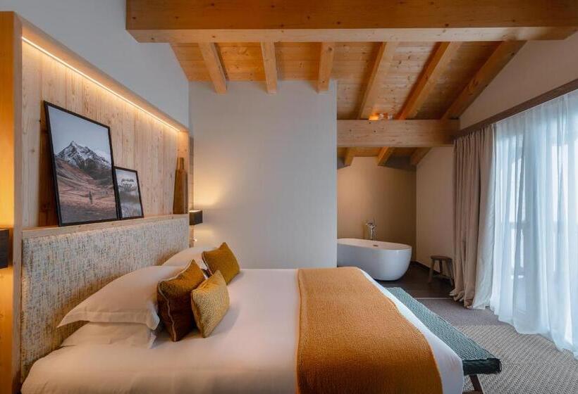 Люкс 3 Спальни, Ily Hotels & Spa La Rosiere