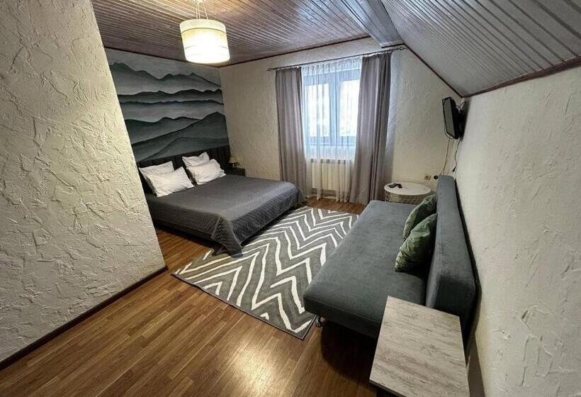 اتاق استاندارد چهارنفره با سرویس بهداشتی مشترک, зоряні карпати