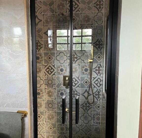 اتاق استاندارد با بالکن, La Villa Saint Jean