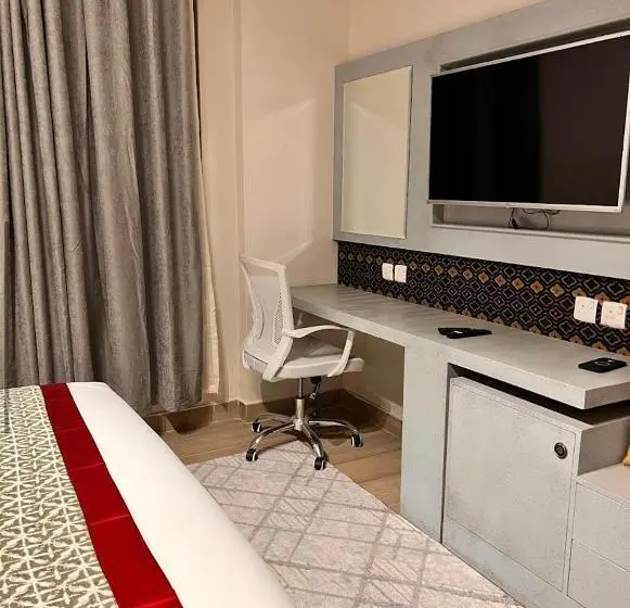 سوییت جونیور, Biz Hotel Apartments