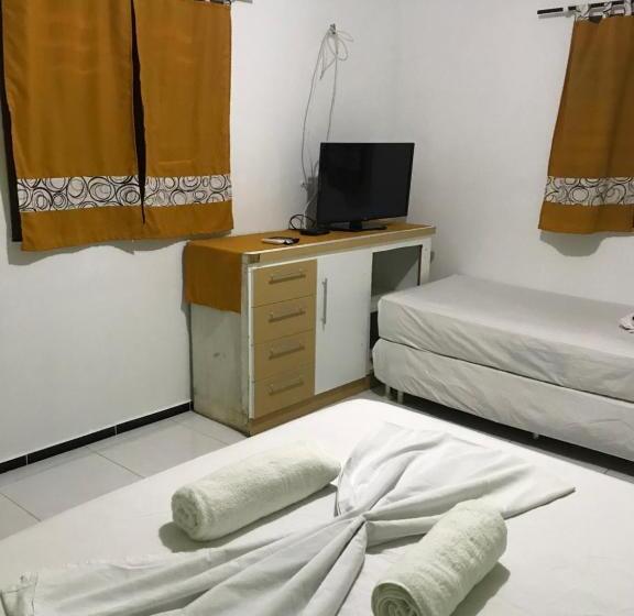 חדר סטנדרט לארבעה, Pousada Maria Sara