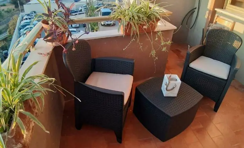 اتاق لوکس با چشم‌انداز دریا, B&b Diamond