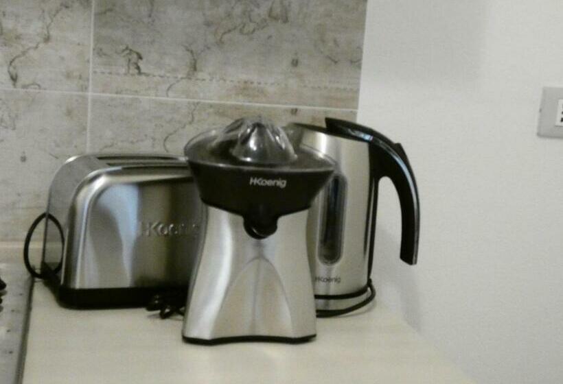 اتاق لوکس, B&b Madie