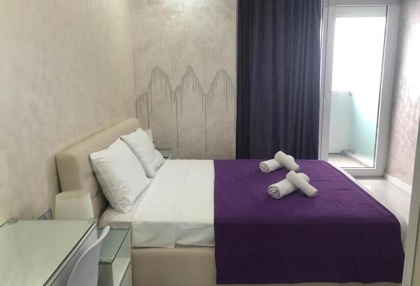 1 Bedroom Apartment Lake View, Black Sea Vi Dari Apartments