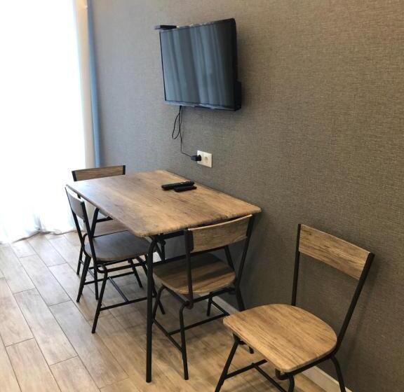 استودیوی سوپریور, Black Sea Vi Dari Apartments