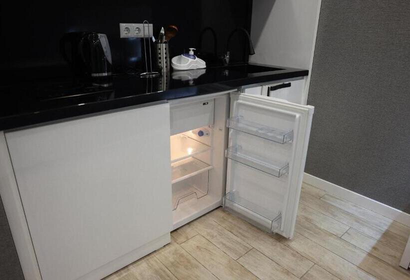 استودیوی سوپریور, Black Sea Vi Dari Apartments