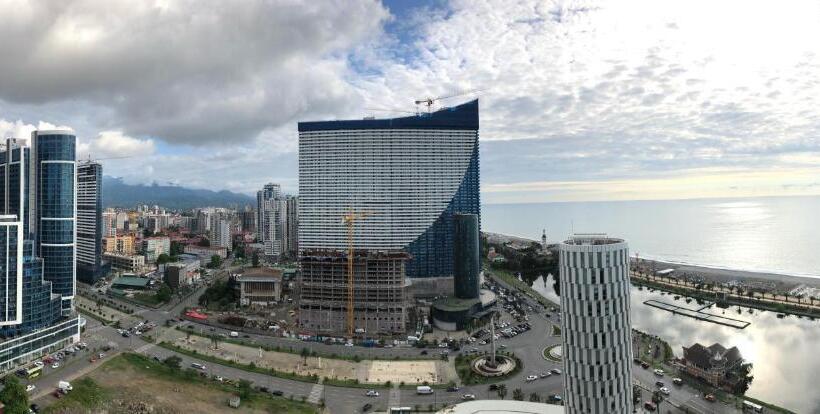 1 Bedroom Apartment Lake View, Black Sea Vi Dari Apartments