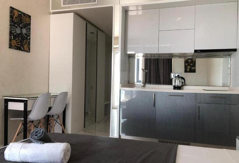 استودیوی استاندارد, Black Sea Vi Dari Apartments