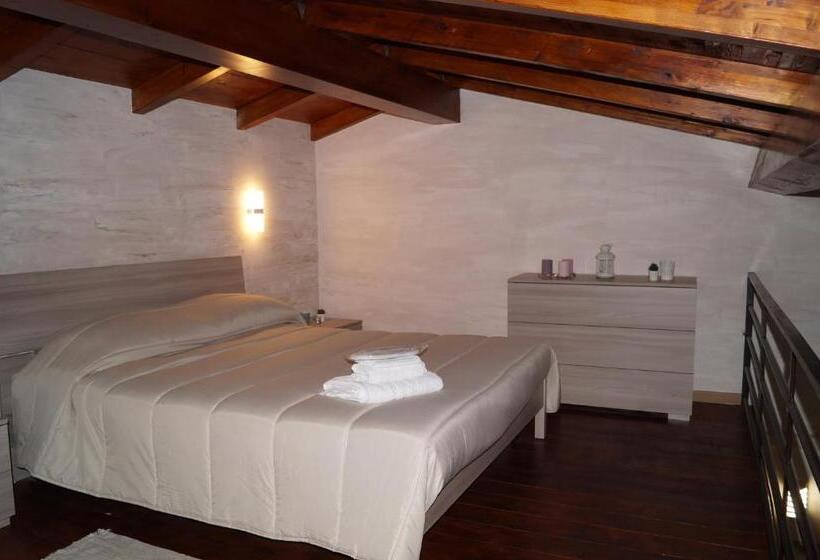 غرفة عائلية, Briscola B&b