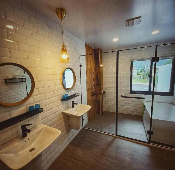 Chambre Familiale, 埔里隱巷人文行旅民宿