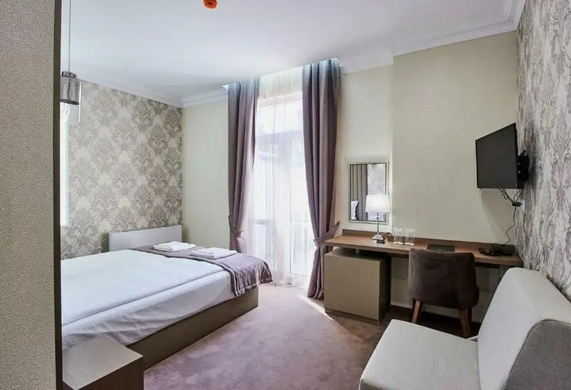 Deluxe-huone Parveke, хотел паризи