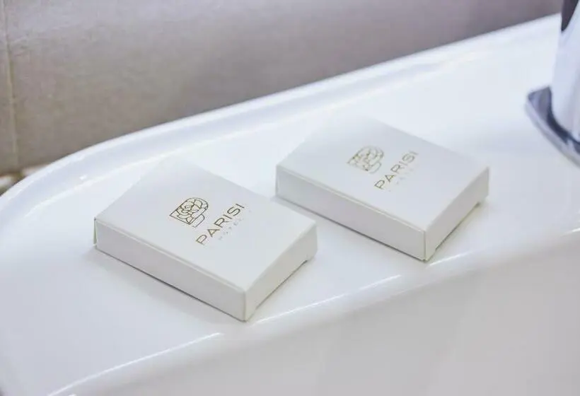Deluxe-huone Parveke, хотел паризи