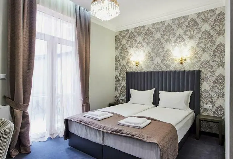 Standard-huone Parveke, хотел паризи