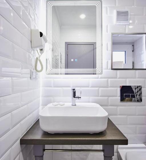 חדר דלוקס, хотел паризи